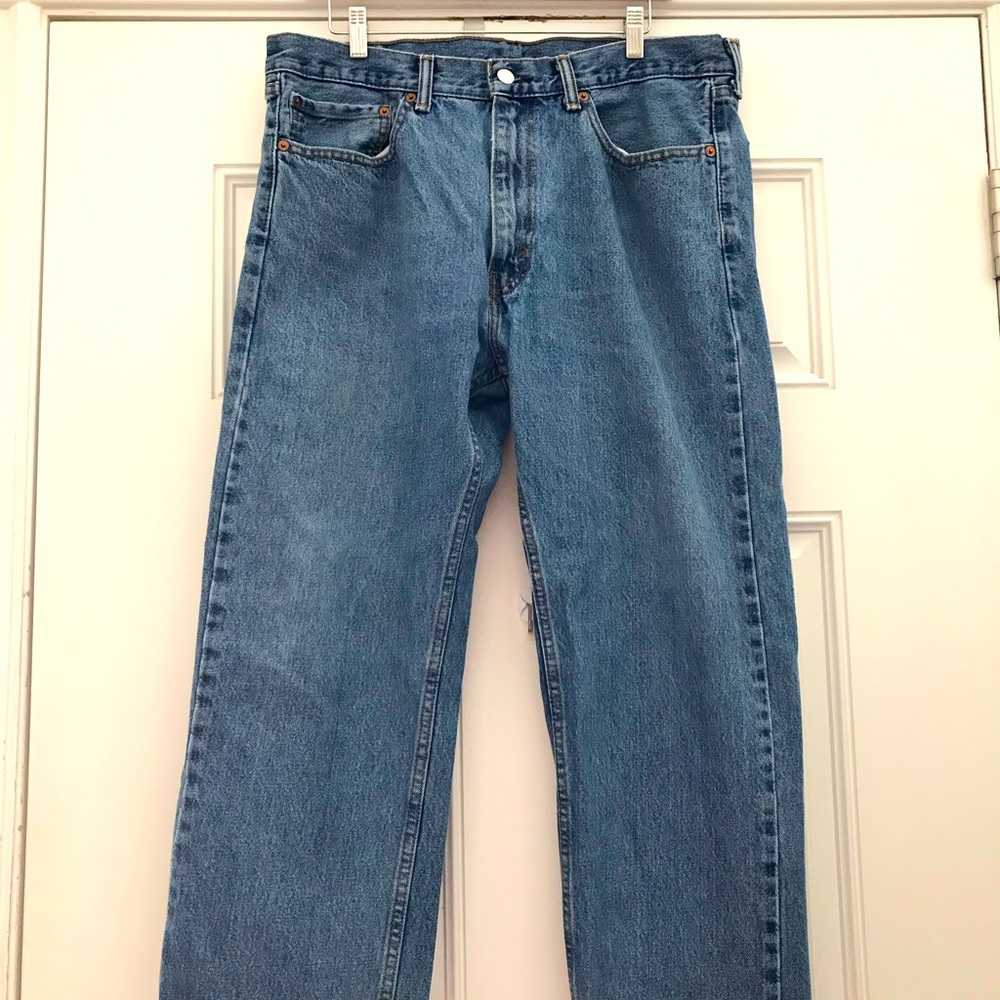Levi’s jeans 505 red tag pre owned jeans Size 36 x 30